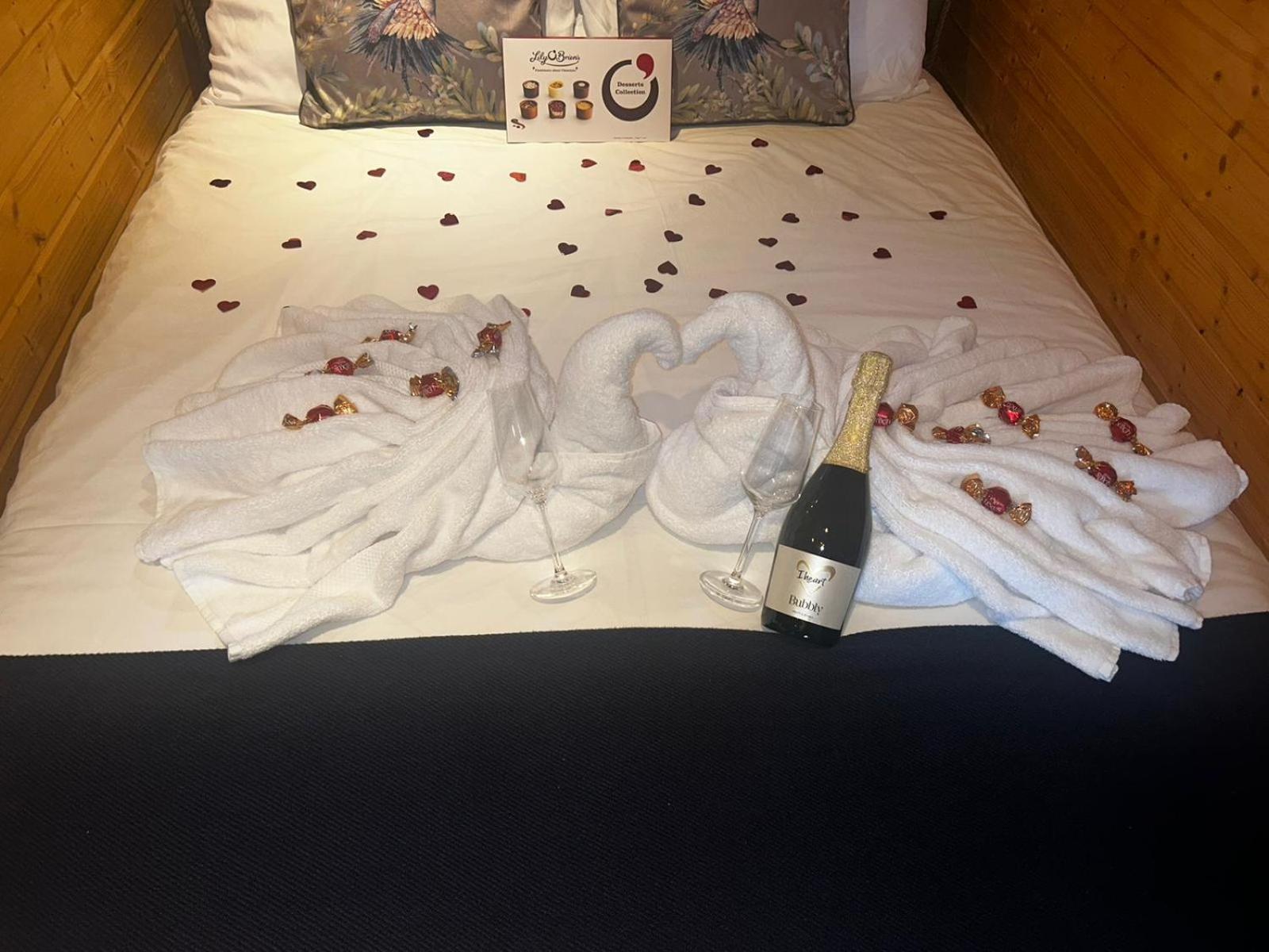 Crabmill Glamping Bewdley Hotell Exteriör bild