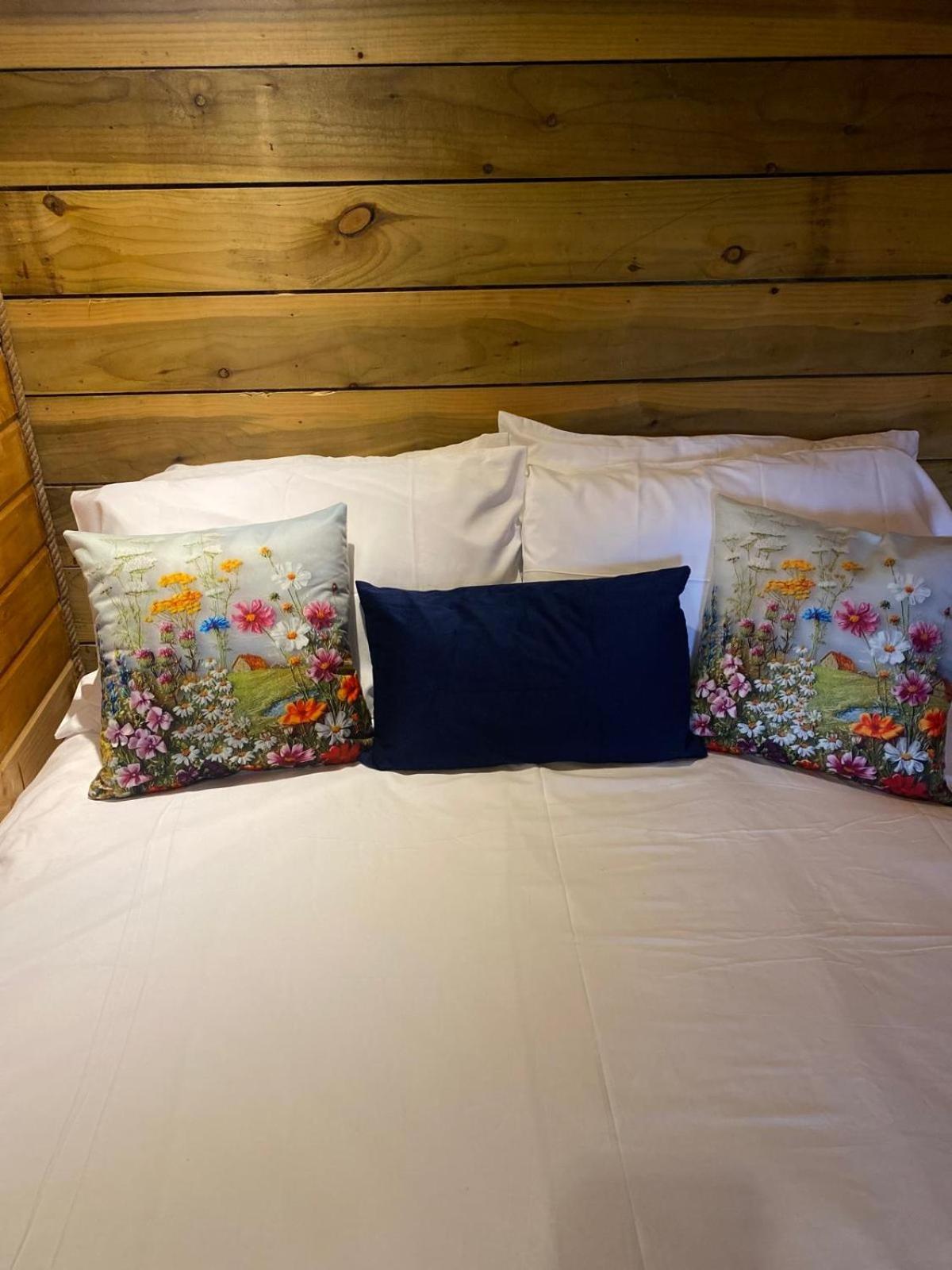 Crabmill Glamping Bewdley Hotell Exteriör bild