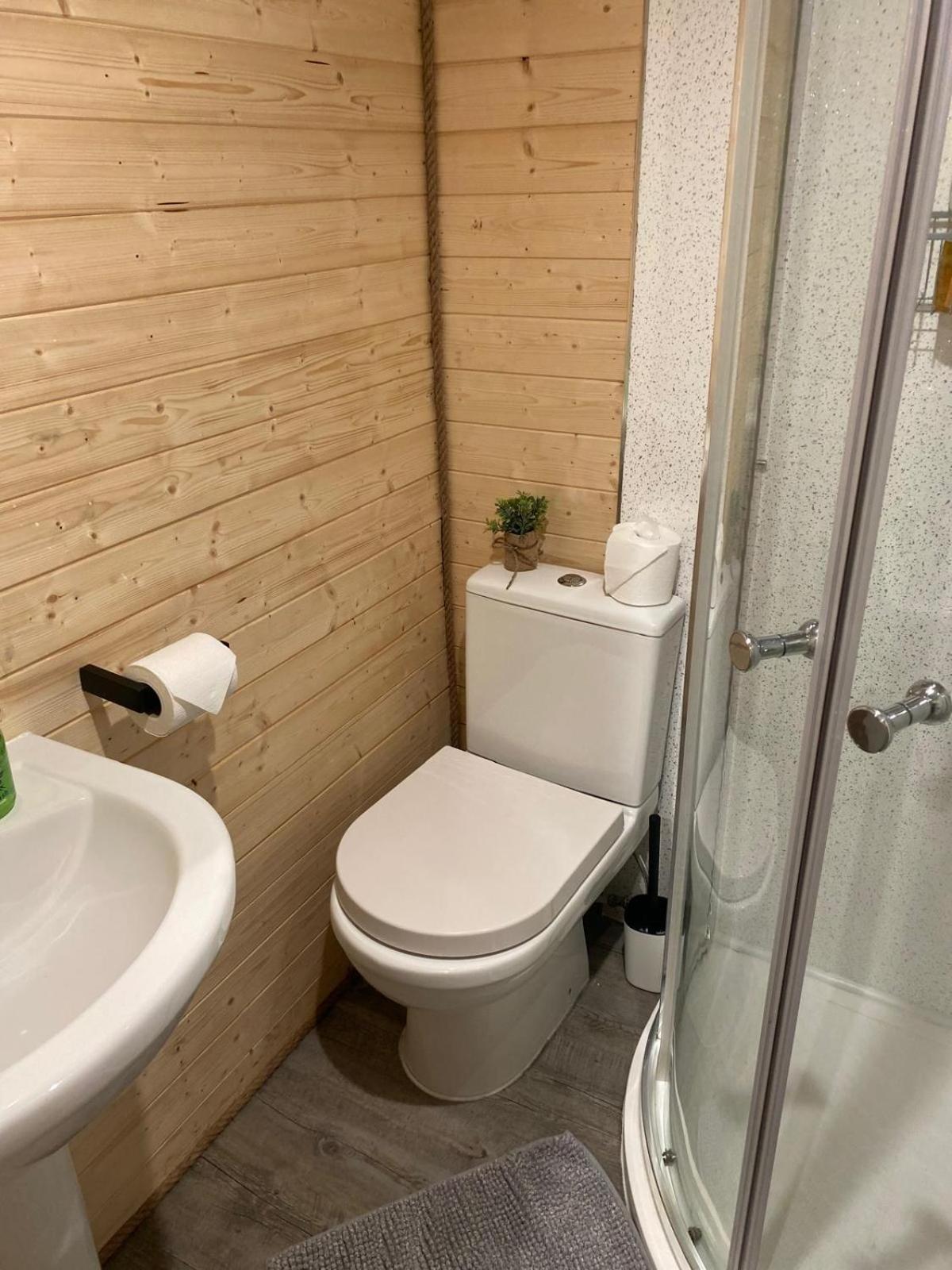 Crabmill Glamping Bewdley Hotell Exteriör bild