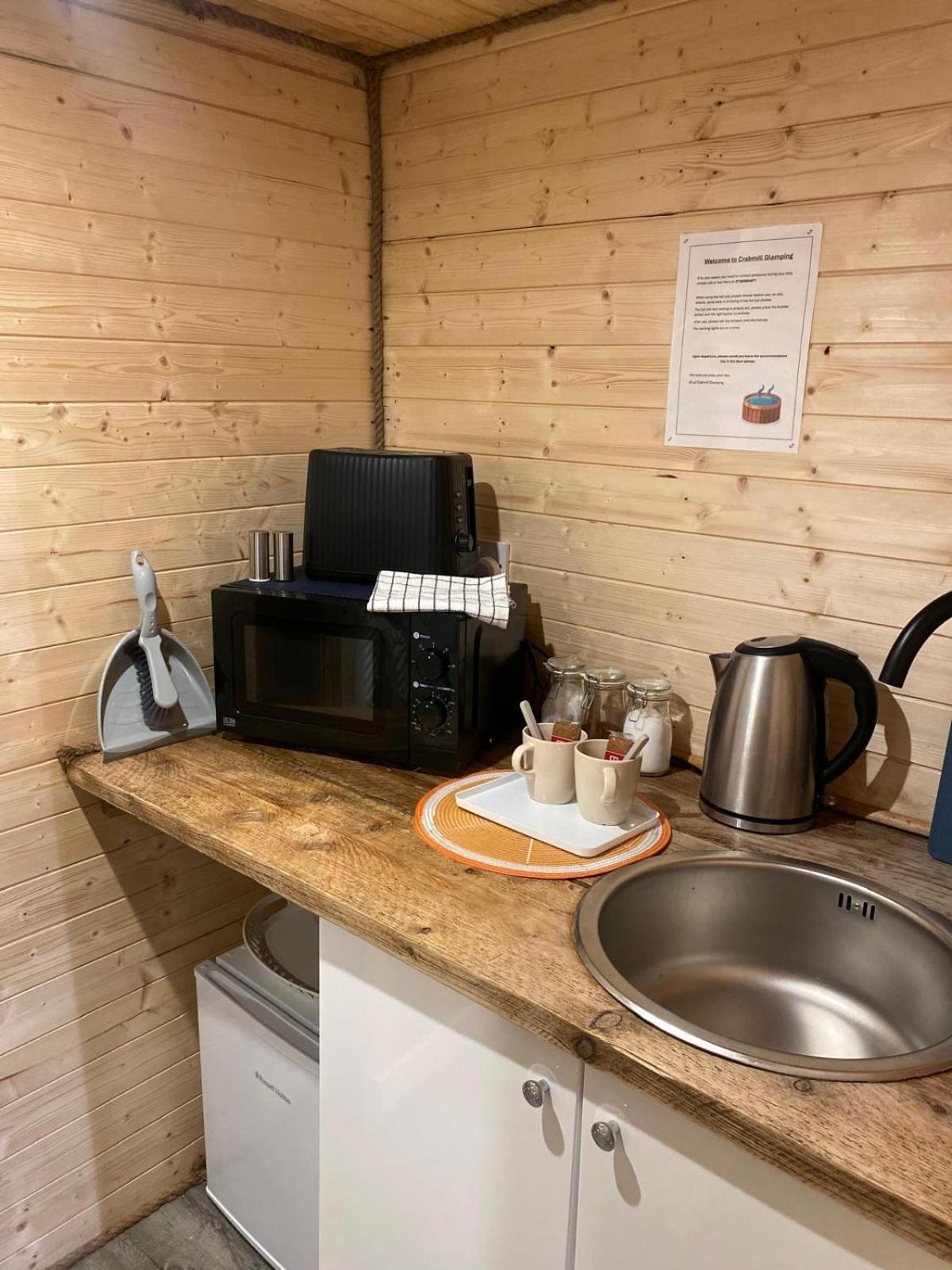 Crabmill Glamping Bewdley Hotell Exteriör bild