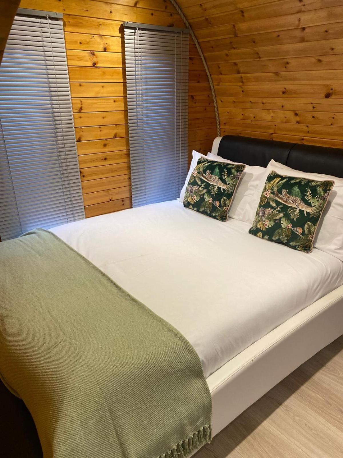 Crabmill Glamping Bewdley Hotell Exteriör bild
