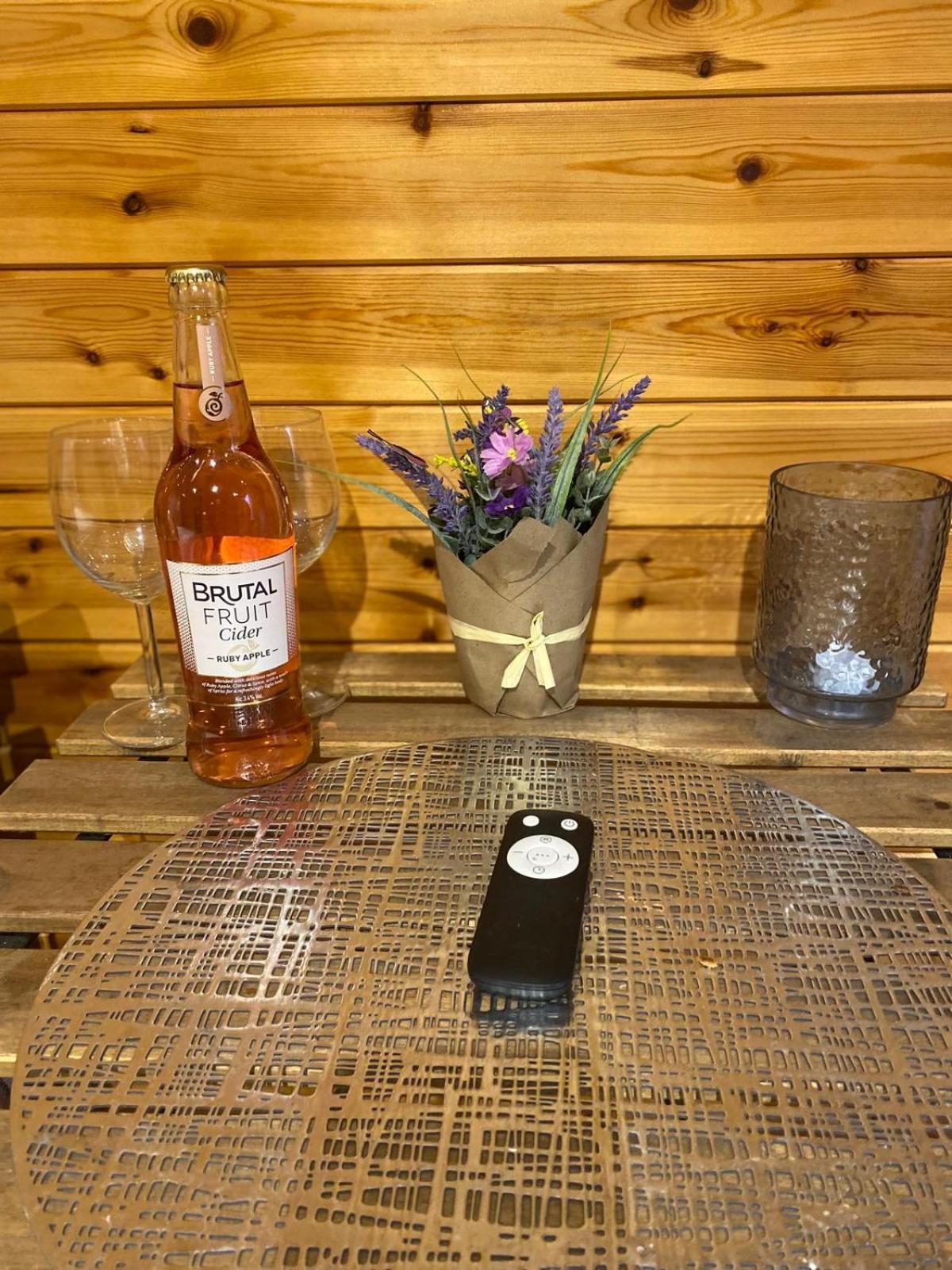Crabmill Glamping Bewdley Hotell Exteriör bild